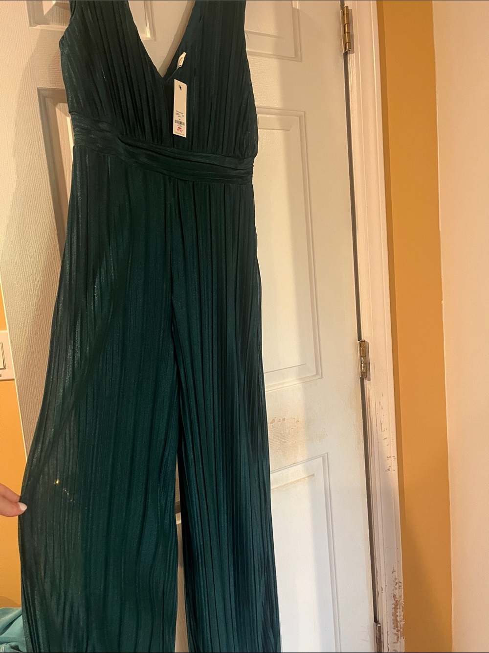 Women's Emerald Green Plisse Jumpsuit - V-Neck